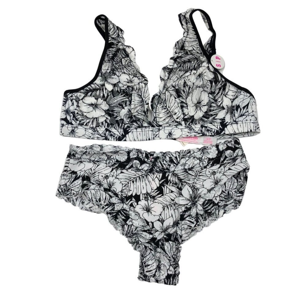 VICTORIA'S SECRET PINK LACE PLUNGE BRALETTE W/MATCHING PANTY SM NWT‎